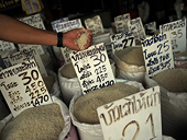 Thái Lan huy động vốn cho chương trình trợ giá gạo