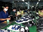 FTA hối thúc bỏ thuế chống phá giá giày Việt Nam