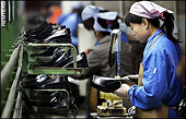 EU quyết giữ mức thuế đối với giày mũ da ngay cả khi Trung Quốc  kiện lên WTO