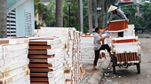 Từ 1-6 gạch men Trung Quốc không được nhập cảnh miễn thuế