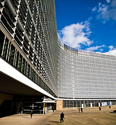 EU cáo buộc Nga hạn chế thương mại