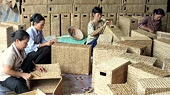 Hàng thủ công mỹ nghệ xuất khẩu sản xuất cầm chừng