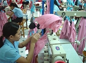 Xuất khẩu dệt may, da giày có nguy cơ giảm 30%