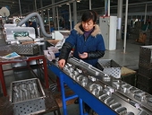 Mỹ tố Trung Quốc trợ giá xuất khẩu phụ tùng ôtô