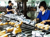 Dệt may và da giày: Xuất khẩu giảm tốc