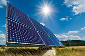 EC cân nhắc áp thuế chống phá giá pin mặt trời TQ