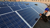 Châu Âu điều trần vụ áp thuế đối với pin mặt trời Trung Quốc   