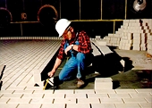 Mỹ áp thuế chống phá giá gạch silica của Trung Quốc