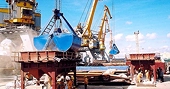 Nửa đầu tháng 7 nhập siêu 200 triệu USD