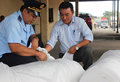 Giảm thủ tục kiểm tra cho nguyên liệu dệt may nhập khẩu