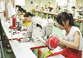 Da giày “thấp thỏm” thoát khó
