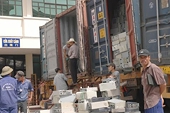 Tiếp tục nhập siêu cực lớn từ Trung Quốc