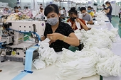 Việt Nam đủ lực trở thành “công xưởng” sản xuất khẩu trang?