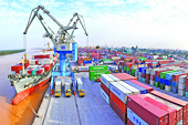 Việt Nam xuất siêu tăng đột biến trong nửa đầu năm
