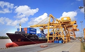 Xuất siêu kỷ lục với 13,5 tỷ USD