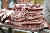 Việt Nam tiến tới giảm thuế nhập khẩu thịt heo của Mỹ từ 15% xuống 10%