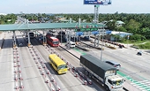 Ngành logistics chuyển mình do sức ép Covid-19 và những “tay chơi” mới
