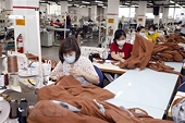 Năm 2021, kim ngạch thương mại Việt Nam-Lào tăng hơn 30%