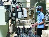Xuất khẩu gỗ tăng trưởng nhưng còn nhiều lo ngại