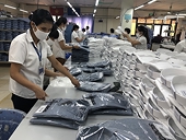 Mỹ, EU tăng nhập khẩu hàng dệt may, giày dép của Việt Nam