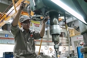 Khơi thông điểm nghẽn, tạo xung lực mới cho DN xuất khẩu