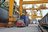 Năng động, sáng tạo hơn trong hoạt động xuất khẩu hàng hóa