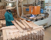 Doanh nghiệp gỗ đang đối mặt khó khăn giảm đơn hàng