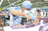 Xuất khẩu vượt khó và tính chuyện đường dài