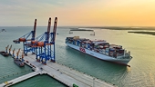 Container rỗng bất ngờ thiếu hụt, đẩy giá cước vận tải biển tăng vọt