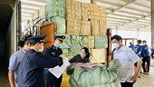 Vì sao cần áp thuế hàng nhập giá trị nhỏ?