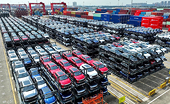 Trung Quốc tính tăng thuế ôtô nhập khẩu từ EU