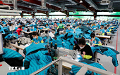 Dệt may ghi nhận tín hiệu tích cực với kim ngạch xuất khẩu tăng 9%