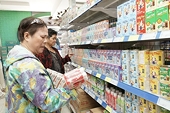 Giữa hàng rào thuế siết chặt: Hàng Việt tìm lối đi đa chiều